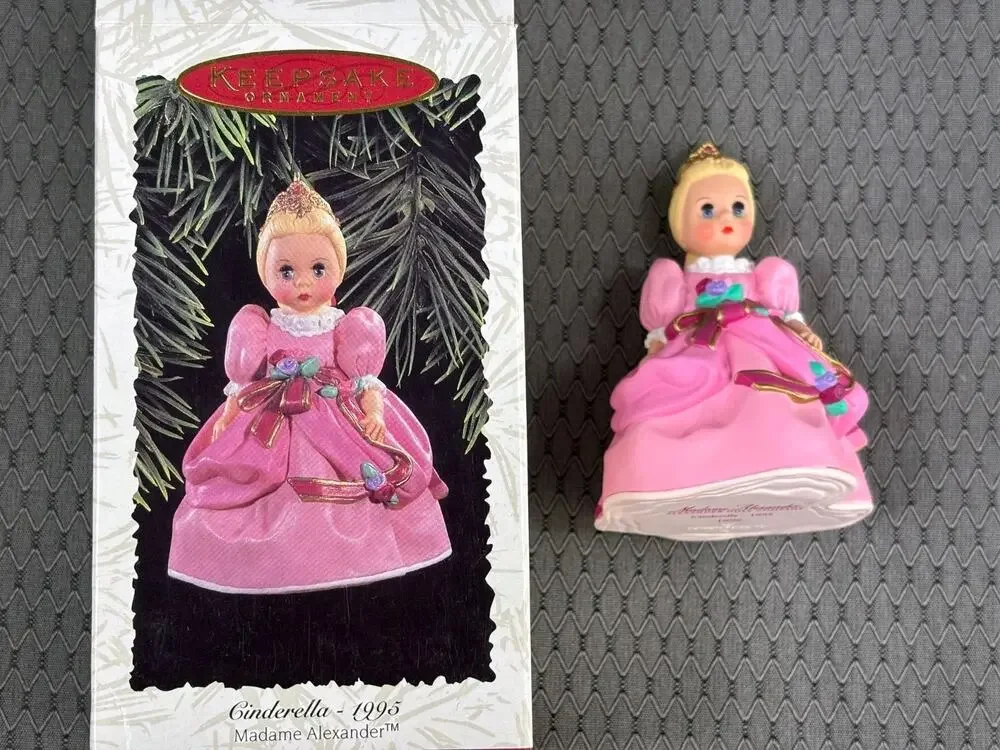 Hallmark Keepsake Cinderella Madame Alexander Christmas Holiday Ornament 1996